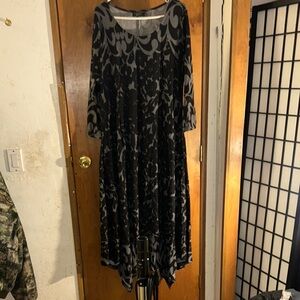 Black Asymmetrical Maxi Dress with Long Sleeves and Scoop Neck for Cocktail